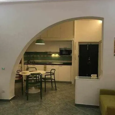Rhome Away Tittoni *